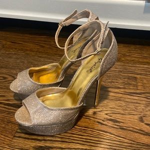 Gold Sparkle Peep Toe Pump Brand New